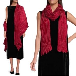 NWT Eileen Fisher
Whisper Silk Scarf